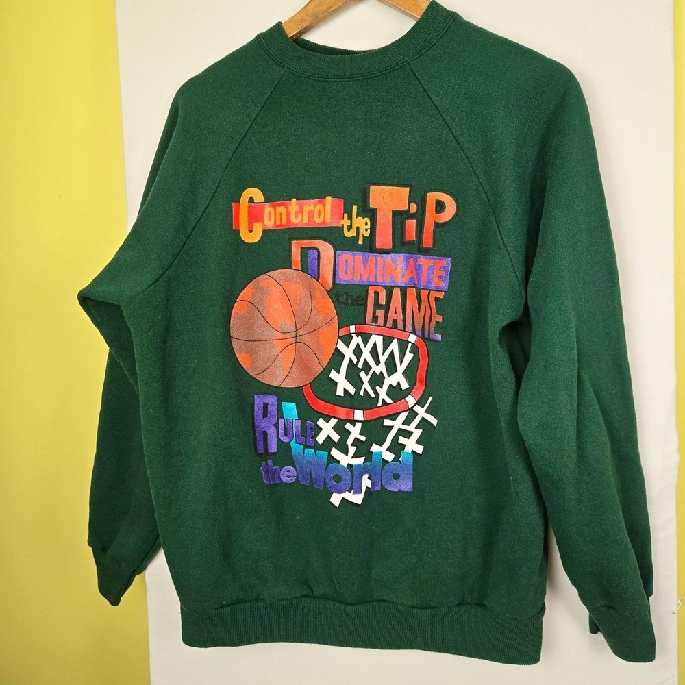 Vintage green basketball crewneck sweatshirt unisex size L by Hanes